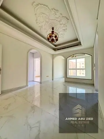 مع شهر مجاني - اكبر و افخم  - غرفتين وصالة في المويهات 3 عجمان - غرفة ماستر - تكييف مركزي - خزائن بالحائط - شهر مجاني - موقع مميز - قريب من مخرج دبي