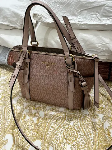 Michael Kors Sullivan Small size authentic