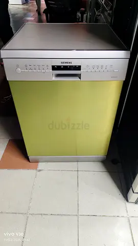 Free delivery Siemens 3 rack Dishwasher in Good Condition