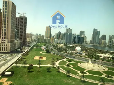 للبيع شقة فاخرة بإطلالة مباشرة على كورنيش المجاز – برج المها