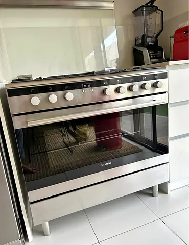 Siemens 90 cm Gass cooker new condition