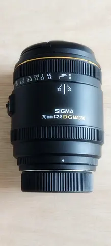 Sigma 70mm f/2.8 DG Macro Lens - Canon Mount