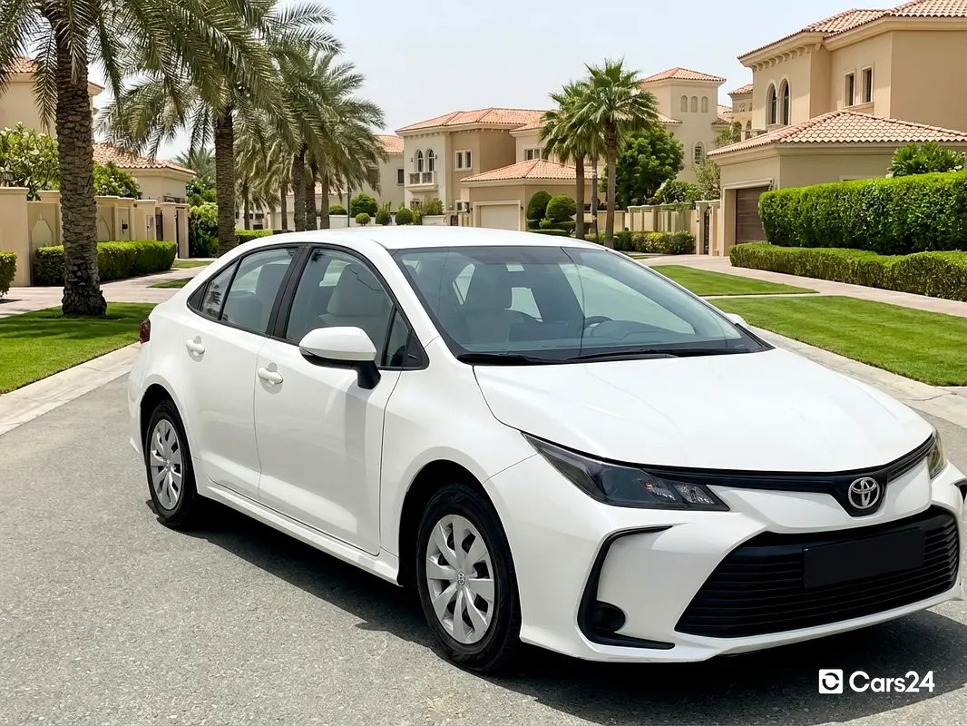 Toyota Corolla 2024 — photo 1 of 13