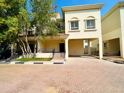 Excellent 3BR villa with backyard in Shakhbout city
