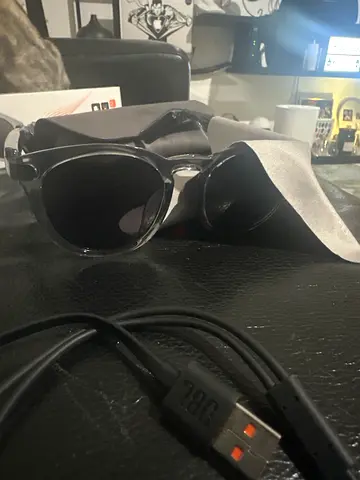 JBL Soundgear Wireless Bluetooth Headphones with Case and Charging Cable