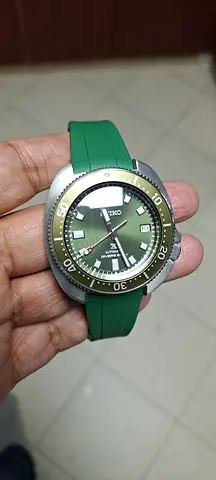 Seiko Divers Watch with Green Strap