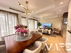 Luxury 5BR Townhouse | Corner Unit | Single Row