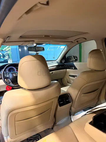 Honda accord 2015 GCC black for sale