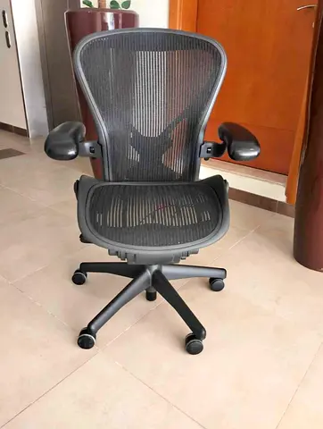 Hermanmiller Aeron used office chair