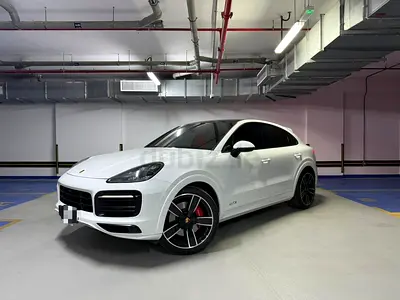2022 Porsche Cayenne GTS - GCC Specs