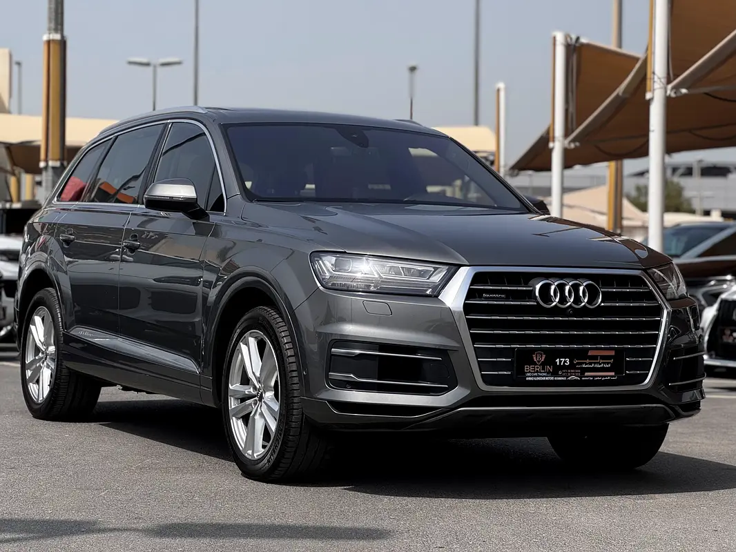 Audi Q7 2016 — photo 1 of 20
