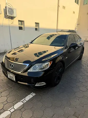 Lexus LS 460, 2007, GCC Specs