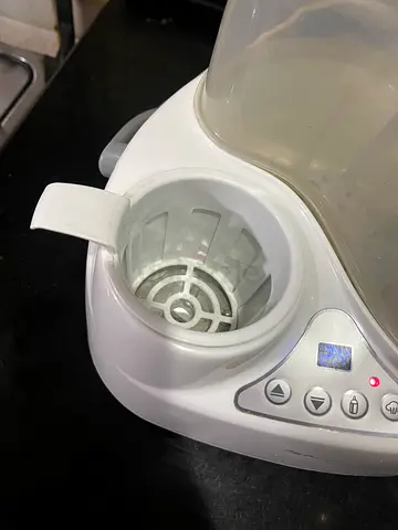 Bottle sterlizer and bottle warmer