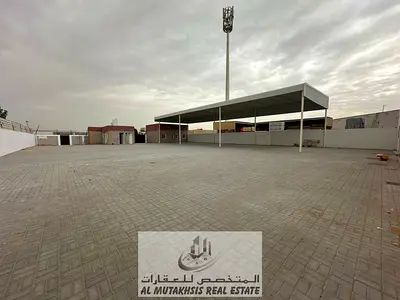 للايجار ارض 14,000 قدم في الصجعه قوه كهرباء 77 ك ف موقع الارض علي شارع رئيسي شارع 97 متر