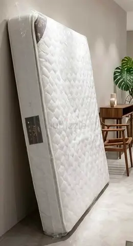 Brend New Queen size 160x200 spring Top memory foam matress Available 28 cm thikniss.