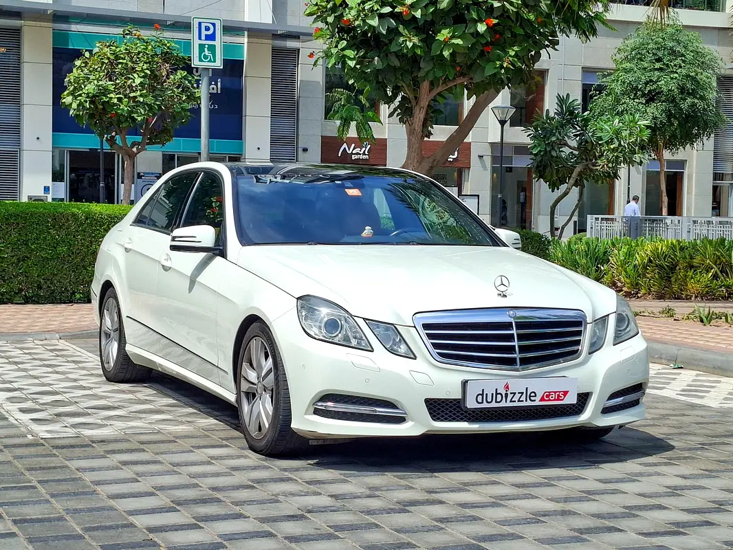 Mercedes-Benz E-Class 2012 — photo 1 of 16