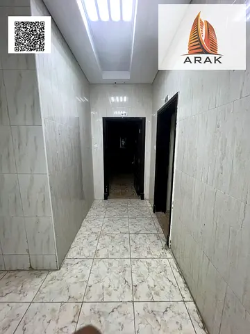 فرصة استثمارية نادرة – بناية كاملة للإيجار على شارع الشيخ عمار بأرقى موقع في عجمان