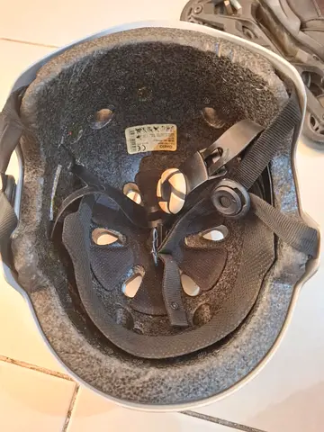 Oxello Protective Cycling Helmet