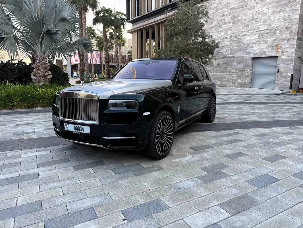 Rolls-Royce Cullinan 2020 — photo 1 of 13
