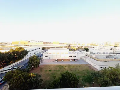 Luxury 2bhk apartment 2WASHROOM with balcony Waldrop cover parking  fraind of al zahia city center New muwaileh