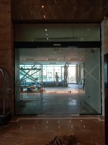 Glass and Aluminum work