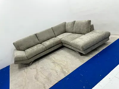 Amazing condition natuzzi brand lshape sofa