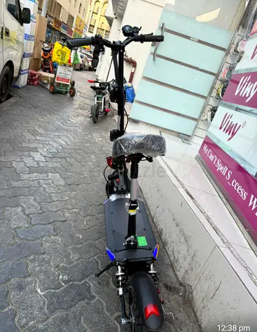 Powerful 2000W Electric Scooter – Almost New! ⚡