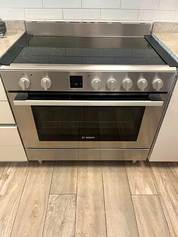 Bosch 90x60cm 5 HOBS electric cooking Range for sale. FREE DELIVERY