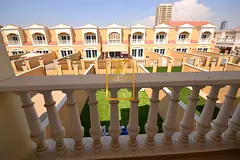 Vacant | 2 BR Converted Townhouse | Well Maintained