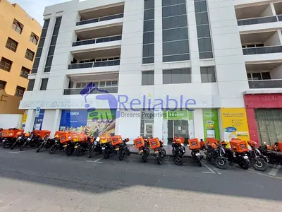 HUGE SHOWROOM FOR RENT – 9,300 SQ.FT