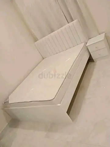 Elegant Brand New velvet koshan Queen size bed and medical mattress for sale