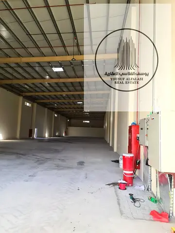 للإيجار: مستودعات تصنيع صناعي في أم القيوين - كهرباء 400 KVA