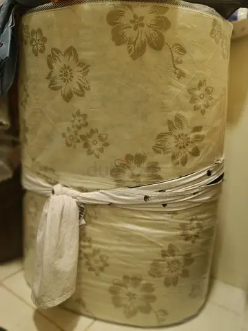 Single Bed Beige Floral Mattress (Used)