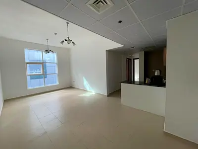 شقه غرفتين وصاله مع باركينج خاص بسعر مميز جدا   _ اجمل الابراج بالسيتي تاور _  مساحه واسعه جدا _ موقع حيوي سهل المخرج الي دبي والشارقه