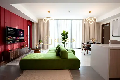 The Crest – Modern Apartment | High Floor | Pool & Gym | Parking | ALL BILLS INCLUDED