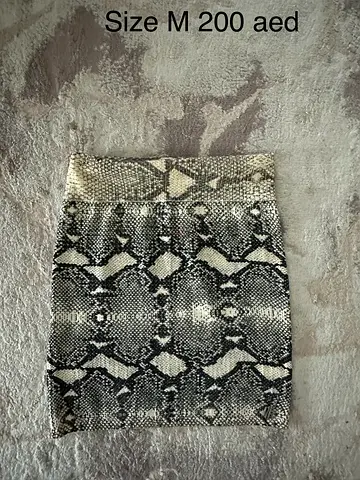 Pierre Balmain skirt size S-M