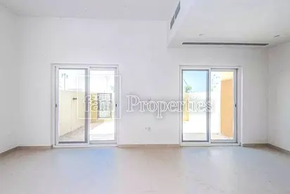 Vacant | SemiClosed Kitchen | Landscaped