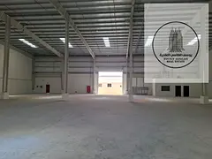 Industrial warehouse with an area of ​​33,500 sq ft and 550 kW of electricity
