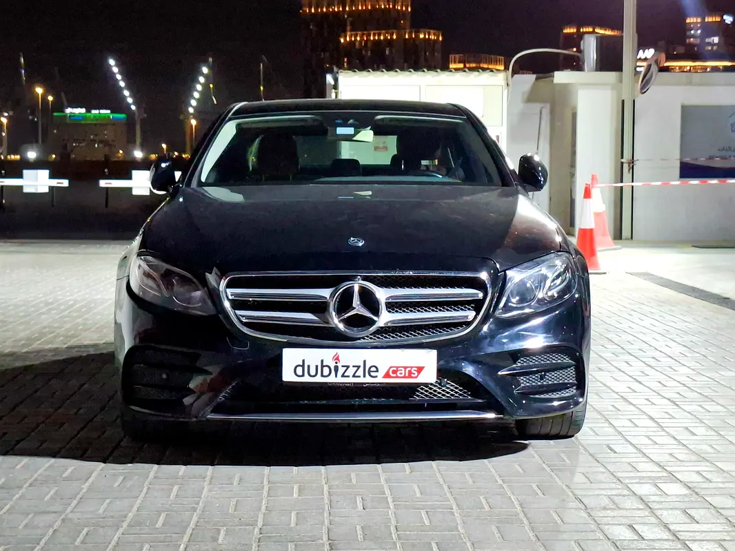 Mercedes-Benz E-Class 2020 — photo 1 of 13