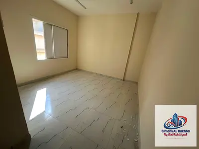 استوديو بمساحات ممتازه _ تكييف مركزى _ غاز مركزى _ متوفر باركينج _ بجوار المسجد _ سهل الوصول الى مخرج دبي