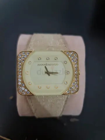 Elegabt Roccobarocco Gold Watch with Crystal Accents