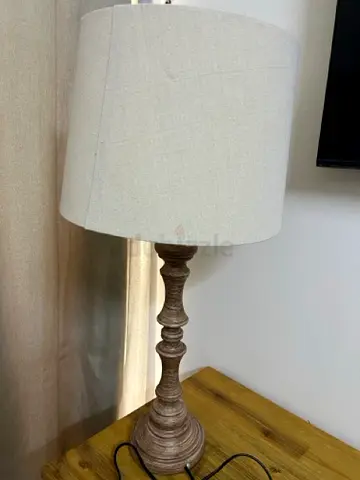 Elegant Wooden Table Lamp
