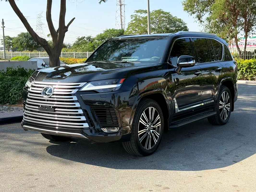 Lexus LX-Series 2024 — photo 1 of 19