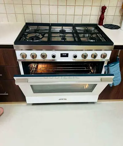 Smeg 90×60 cm Top 6 Burner Gas Down Oven Electric Cooker Range White Edition