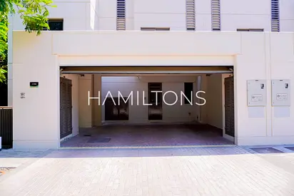 Perfect Investment | Spacious Villa in Prime Location | Resale