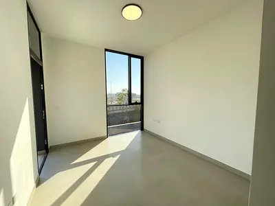 للبيع: تاون هاوس في مشروع مسار 1 – ضاحية سيوح تملك حر لجميع الجنسيات