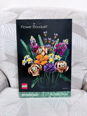 [BRAND NEW] LEGO Flower Bouquet Set