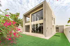 Vacant | Landscaped | Single Row | Privacy