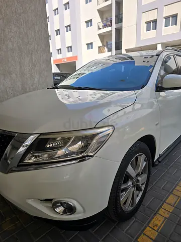 Nissan pathfinder 2015