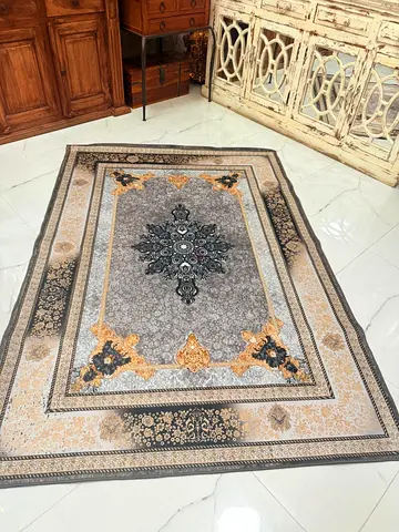 Elegant Grey and Gold Area Rug